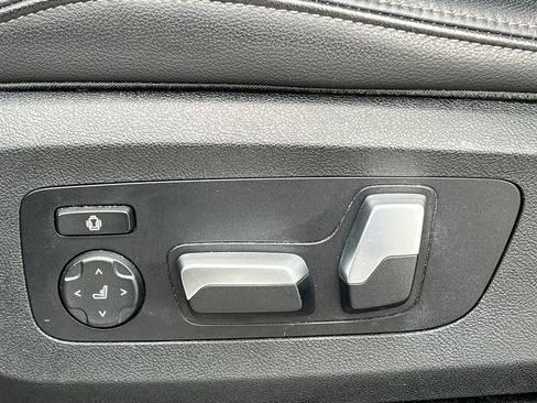 Used 2020 BMW X5 xDrive40i w/ Convenience Package image 17