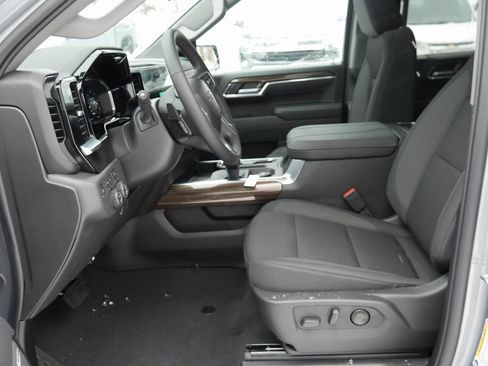 New 2026 Chevrolet Silverado 1500 LT Trail Boss w/ Convenience Package II image 8