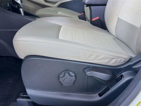 Used 2018 Ford EcoSport S image 21