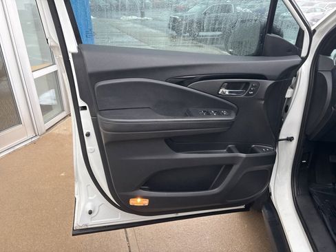 Used 2020 Honda Passport Touring image 11