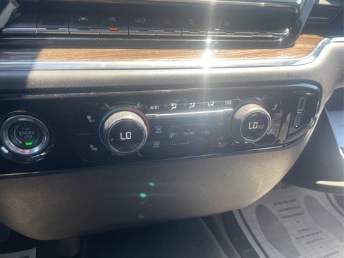 Used 2024 Chevrolet Silverado 1500 LT AWD/4WD image 37