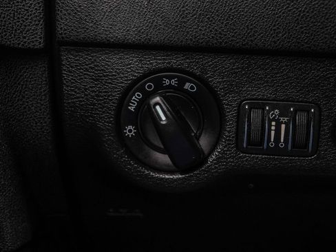 Used 2020 Dodge Charger SXT w/ Leather Interior Group RWD image 31