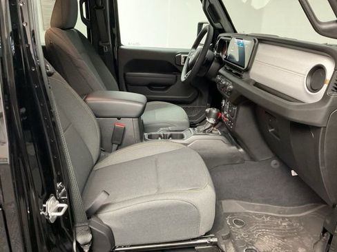 Used 2026 Jeep Wrangler Willys image 25
