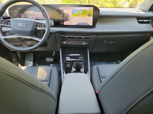 New 2026 Audi Q3 quattro 2.0T image 14