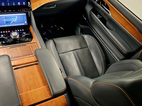 Used 2022 Jeep Grand Wagoneer Series II w/ Convenience Group III AWD/4WD image 16