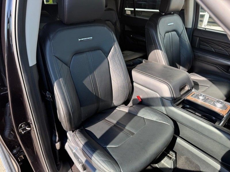 Used 2021 Ford Expedition Platinum AWD/4WD image 11