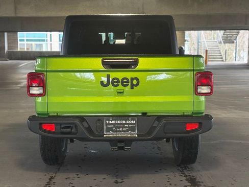 New 2025 Jeep Gladiator Sport AWD/4WD image 5