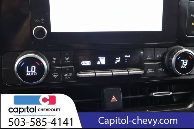 Used 2023 Toyota Highlander LE AWD/4WD image 22