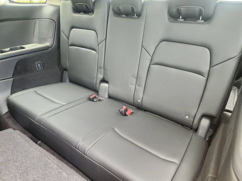 New 2026 Nissan Pathfinder SL FWD image 25