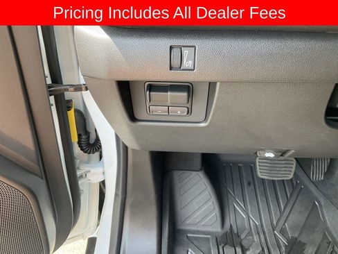 Used 2026 Chevrolet Colorado Trail Boss AWD/4WD image 6