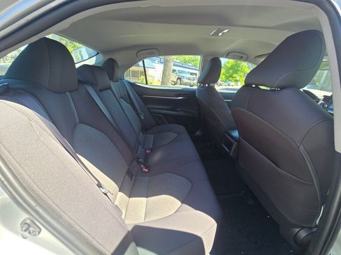 Used 2022 Toyota Camry LE AWD/4WD image 12