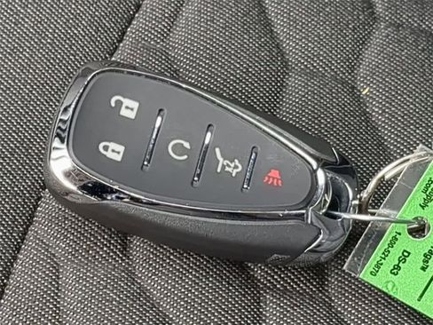 Used 2019 Chevrolet Equinox LT w/ Driver Convenience Package image 32