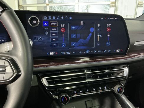 Used 2024 Chevrolet Traverse RS w/ LPO, Floor Liner Package image 29