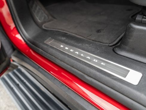 Used 2023 Cadillac Escalade Premium Luxury Platinum image 42