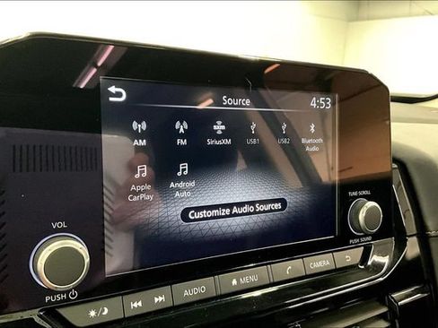 Used 2024 Nissan Pathfinder SV AWD/4WD image 38