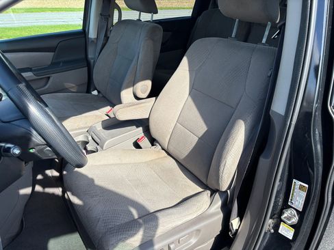 Used 2016 Honda Odyssey SE image 12