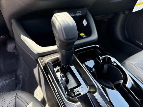 New 2026 Subaru Forester Limited AWD/4WD image 34