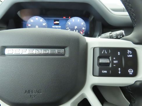 New 2026 Land Rover Defender 130 X-Dynamic SE image 12