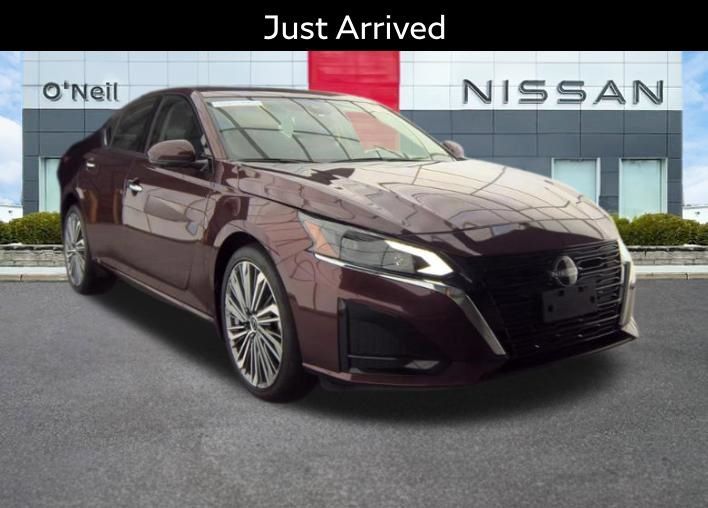 Certified 2023 Nissan Altima 2.5 SL AWD/4WD image 1