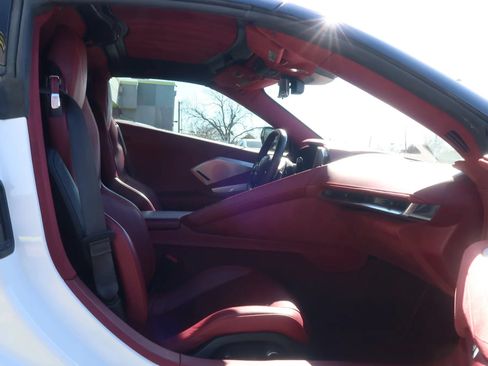 Used 2021 Chevrolet Corvette Stingray Premium Cpe w/ Battery Protection Package RWD image 21