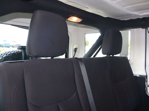 Used 2018 Jeep Wrangler Unlimited Sport w/ Connectivity Group AWD/4WD image 36