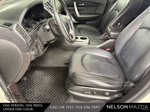 Used 2011 GMC Acadia SLT FWD image 16