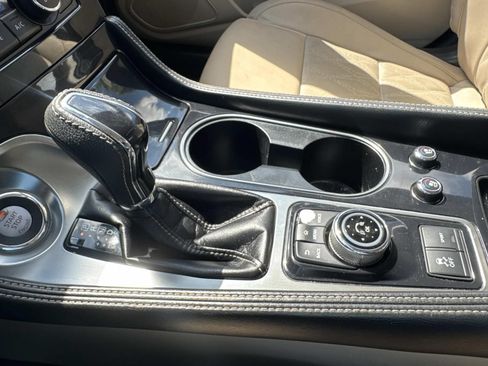 Used 2023 Nissan Maxima Platinum w/ Sport Mat Group FWD image 28