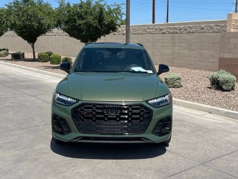 Used 2024 Audi SQ5 Prestige w/ Prestige Package AWD/4WD image 3
