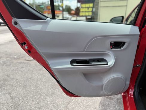 Used 2013 Toyota Prius C Two FWD image 18