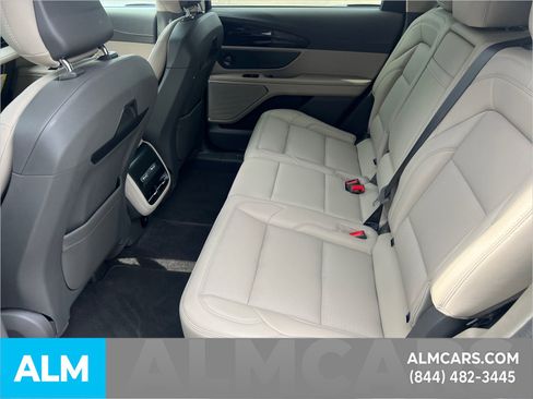 Used 2024 Lincoln Nautilus Premier w/ Equipment Group 102A image 27