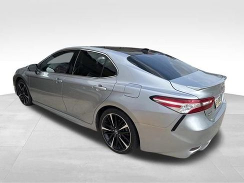 Used 2020 Toyota Camry XSE image 13
