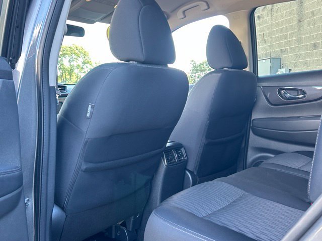 Used 2018 Nissan Rogue SV AWD/4WD image 28