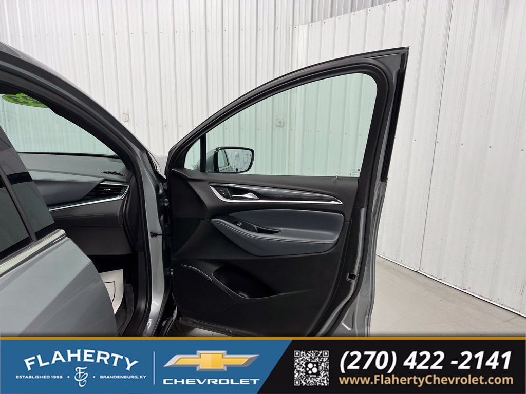 Used 2023 Buick Enclave Essence FWD image 14