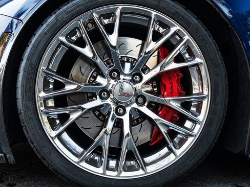 Used 2018 Chevrolet Corvette Z06 RWD image 26