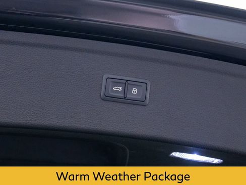 Used 2022 Audi Q5 e Prestige w/ Prestige Package image 31