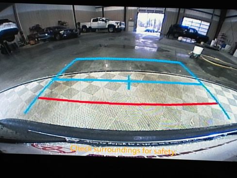 Used 2025 Toyota Corolla LE image 29