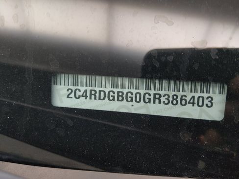 Used 2016 Dodge Grand Caravan American Value Package w/ UConnect Hands-Free Group FWD image 33