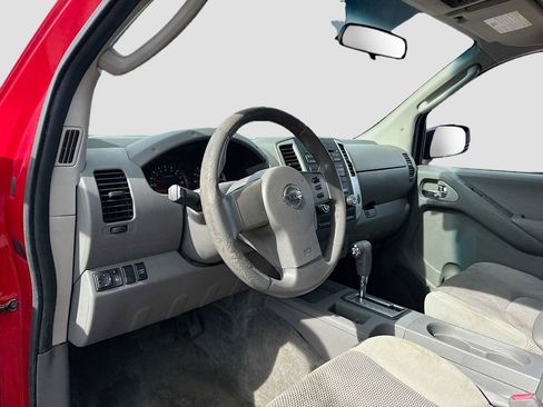 Used 2010 Nissan Frontier SE AWD/4WD image 9