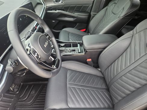 Used 2025 Kia Sorento SX Prestige image 13