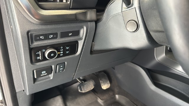 Used 2024 Ford F150 Lariat w/ Equipment Group 502A High AWD/4WD image 10