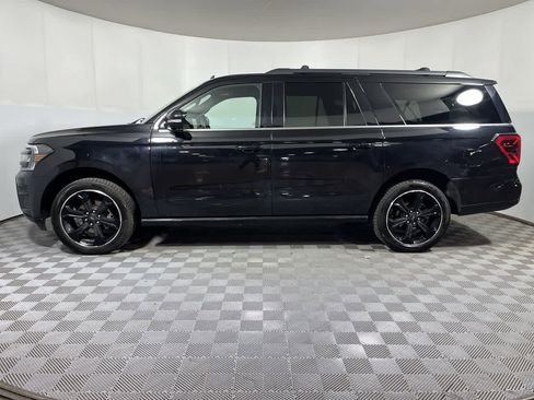 Used 2022 Ford Expedition Max Limited AWD/4WD image 5