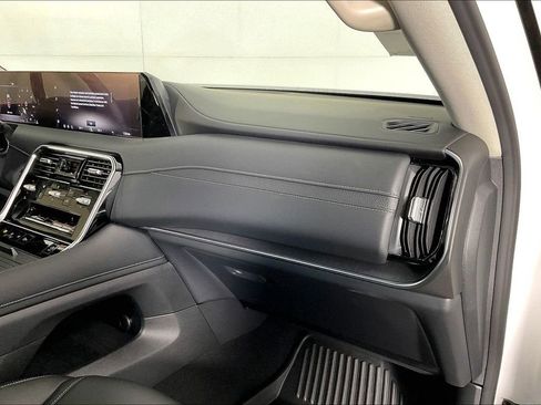 New 2026 Nissan Armada SV RWD image 21