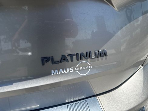 Certified 2024 Nissan Rogue Platinum FWD image 46