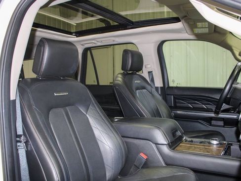 Used 2021 Ford Expedition Max Platinum image 19