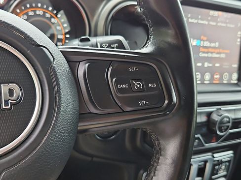 Used 2022 Jeep Wrangler Sport AWD/4WD image 22