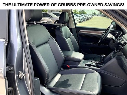 Used 2021 Volkswagen Atlas SE w/ Panoramic Sunroof Package FWD image 10