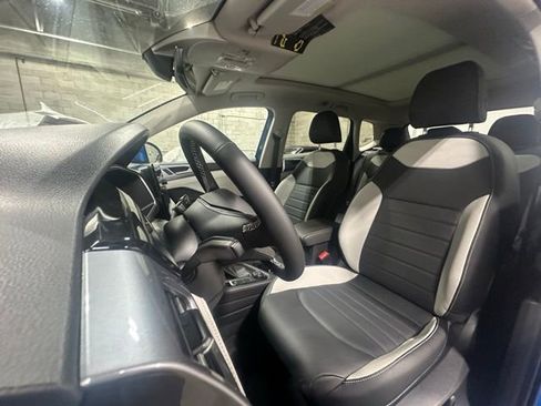 New 2026 Volkswagen Taos SEL AWD/4WD image 11