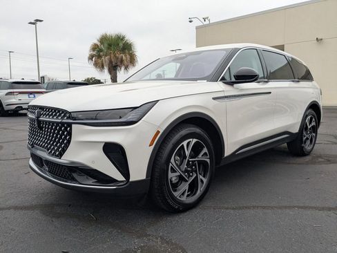 New 2026 Lincoln Nautilus Premier w/ Equipment Group 102A image 8