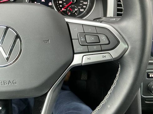 Used 2021 Volkswagen Atlas Cross Sport SE w/ Panoramic Sunroof Package image 20