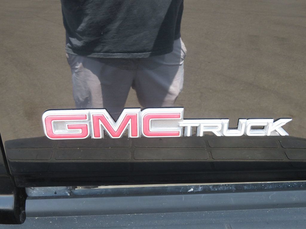 Used 1997 GMC Yukon 4WD 2-Door w/ Marketing Opt Pkg 2 image 13
